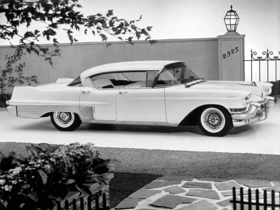  Cadillac Series 60 Fleetwood Special 1957 года  (фото 9 из 11)